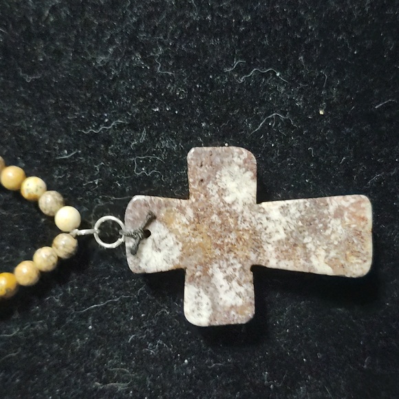 Handcrafted Sacred Earth necklace - Picture 3 of 6